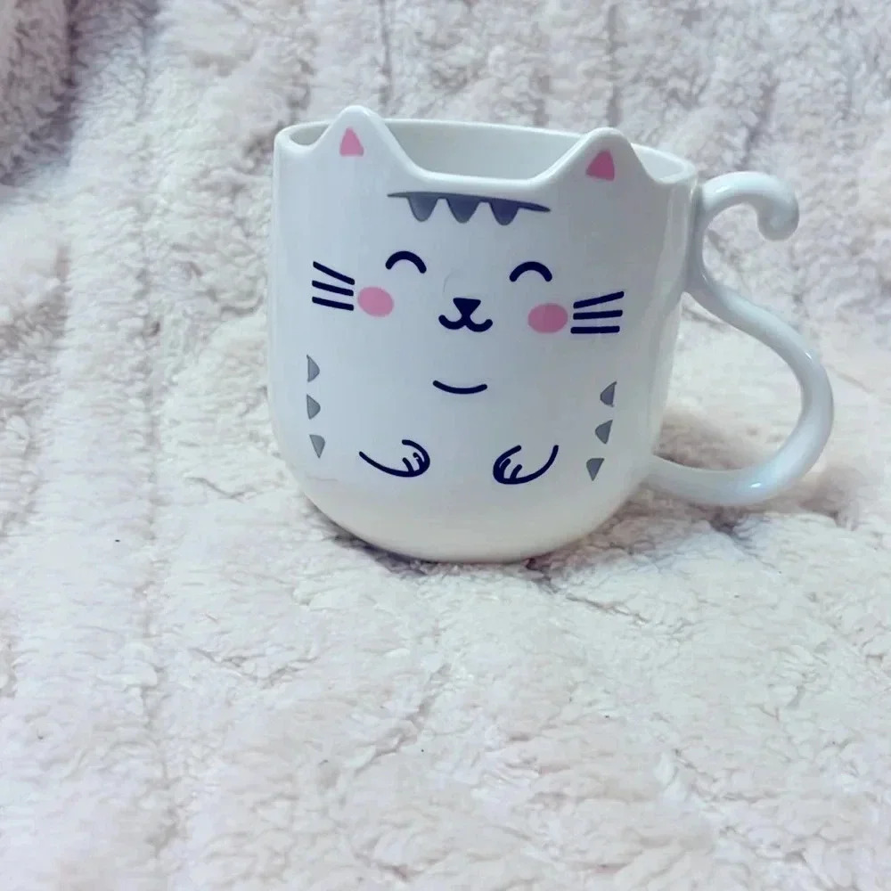 heavy plastic cat cup